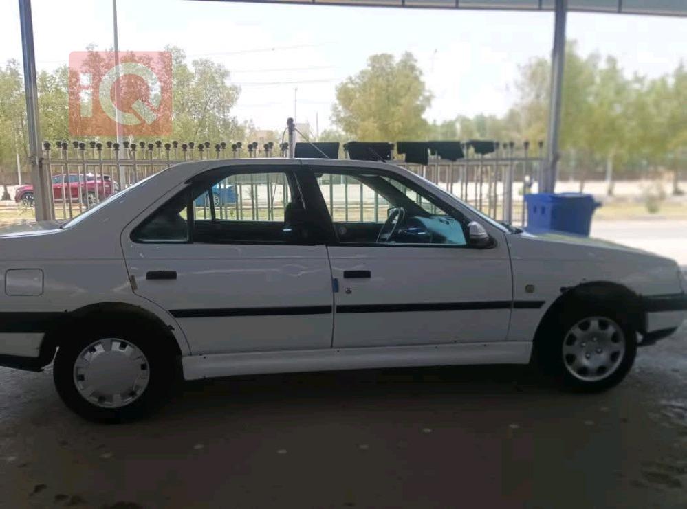 بيجو 405